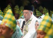 Bersama 500 Santri, Ruksamin Lantunkan Ayat Suci Al-Qur’an Dalam Pembukaan MTQ Ke-30 Sultra