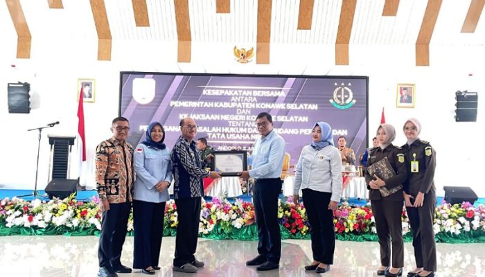 Perkuat Pemerintahan Agar Berjalan Efektif, Pemda Dan Kejari Konsel Teken MoU Bidang Penanganan Hukum dan Datun