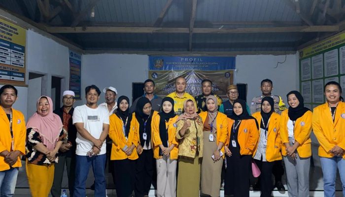 Terima Mahasiswa KKN Reguler Batch II UHO, Kades Mondoe Berharap Bisa Meningkatkan SDM di Masyarakat