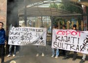 Unras Berakhir Ricuh, Mahasiswa Minta Kejagung Copot Kajati Sultra