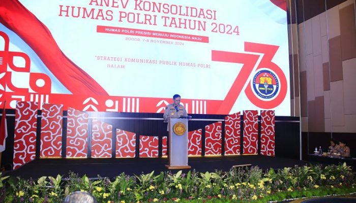 Sejumlah Personel Polri Ikuti Sertifikasi Uji Kompetensi Kehumasan Pada Anev Konsolidasi Humas Polri T.A 2024