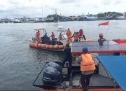 Enam Korban Nyaris Tenggelam, Berhasil Dievakuasi Oleh Polres Pelabuhan Makassar Dan Tim Basarnas