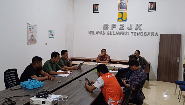 Demo di BP2JK Sultra Terkait Dengan Dugaan Permainan Tender, BINAKON Sultra Walk Out
