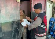 Ramadan Penuh Berkah, Polres Pelabuhan Makassar Tebarkan Senyum Lewat Bantuan Sembako