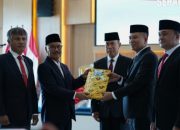 Sertijab Bupati Konsel, Surunudin Berpesan Kepada IK – Wahyu Untuk Mempertahankan Prestasi Yang Ada