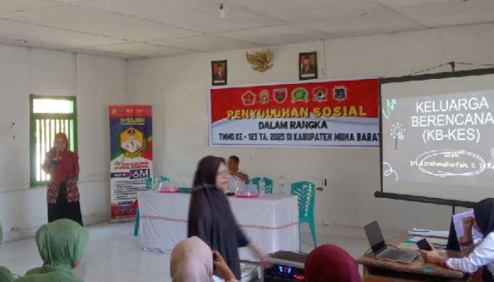 Gandeng Dinkes, Satgas TMMD 123 Kodim 1416/Muna Sosialisasikan Kepada Warga Tentang KB Kesehatan