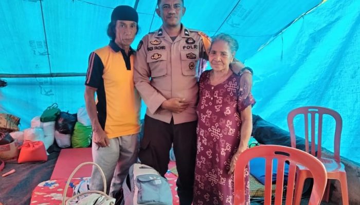 Tunjukkan Kepedulian Kepada Warga Terkena Musibah Kebakaran, Aipda Mulyadi Fachri Sumbangkan Pakaian Layak Pakai