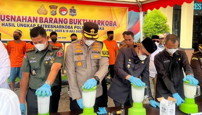 Polres Kolaka Musnahkan 1,4 Kg Narkoba : Komitmen Tegas Perangi Peredaran Narkotika