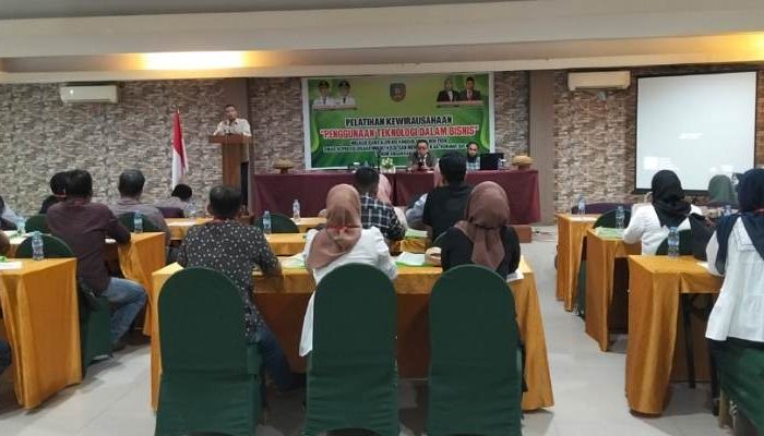 Manfaatkan Teknologi Dalam Bisnis, Puluhan Pelaku UMKM Konsel Ikuti Pelatihan Kewirausahaan