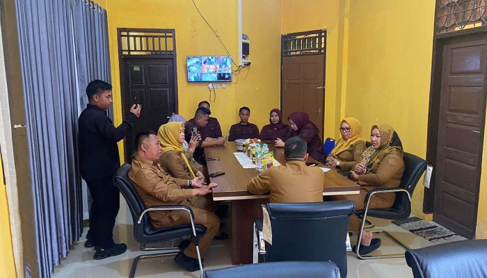 Usai Dilantik, Kepala Dinas Koperasi Dan UMKM Konsel Gelar Rapat Perdana Bersama Pendamping