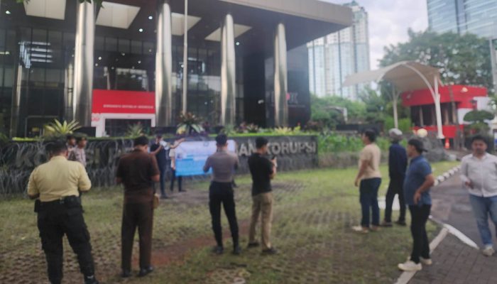 Demo Di KPK RI, SAH Indonesia Duga Kadis SDA Dan Binamarga Sultra Terjerat Korupsi