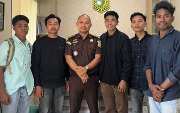 Gelar Aksi Unjuk Rasa, Komada Sultra Desak Kejati Segera Tetapkan Tersangka Dirut Perusda Kolaka