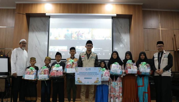 YBM PLN UP3 Kendari Berbagi Kebahagiaan Bersama Yatim dan Dhuafa  Tema “Cahaya Berkah Ramadhan 1447 H”